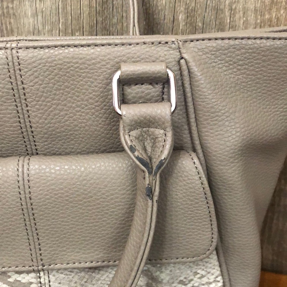 Thirty One Mini Diamond District Tote Purse in Putty Snake Jewell by thirty-one - Picture 17 of 17